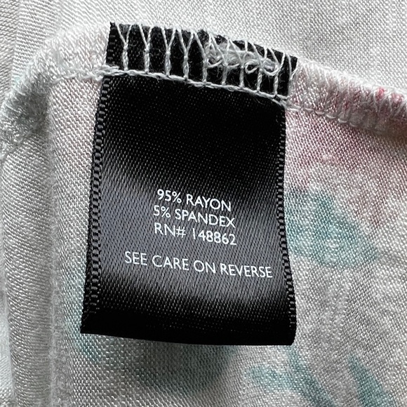 Torrid Super Soft Light Grey Floral Tiered Hem Babydoll Tank (Size 2) - Picture 6 of 6